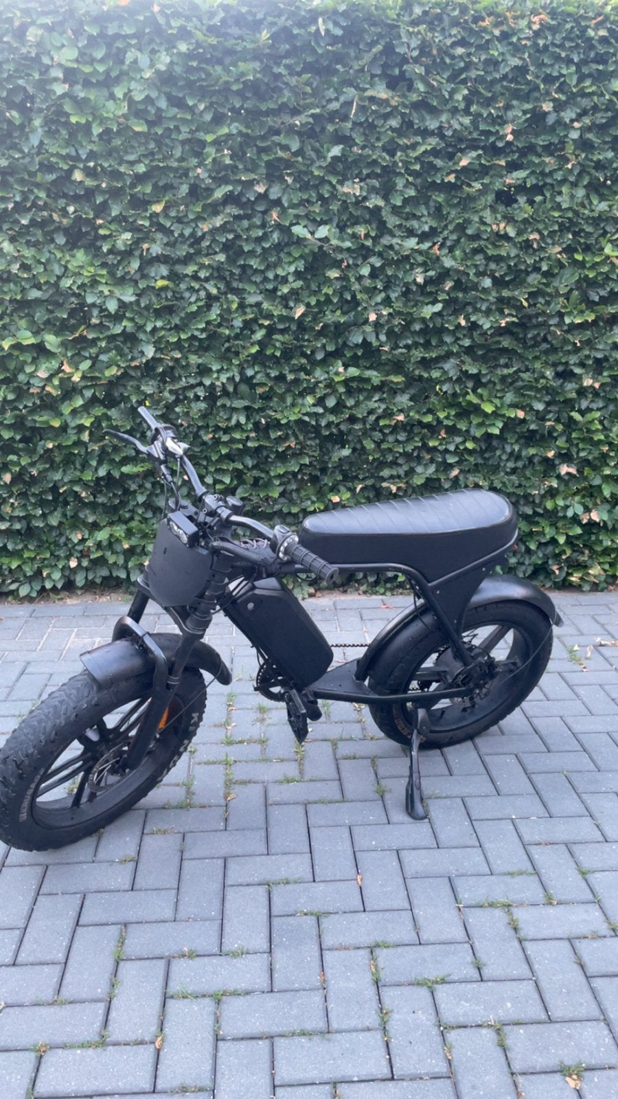 Custom v8 met kapotte motorkabel - voor de handige klusser, Ophalen, Gebruikt, Overige merken