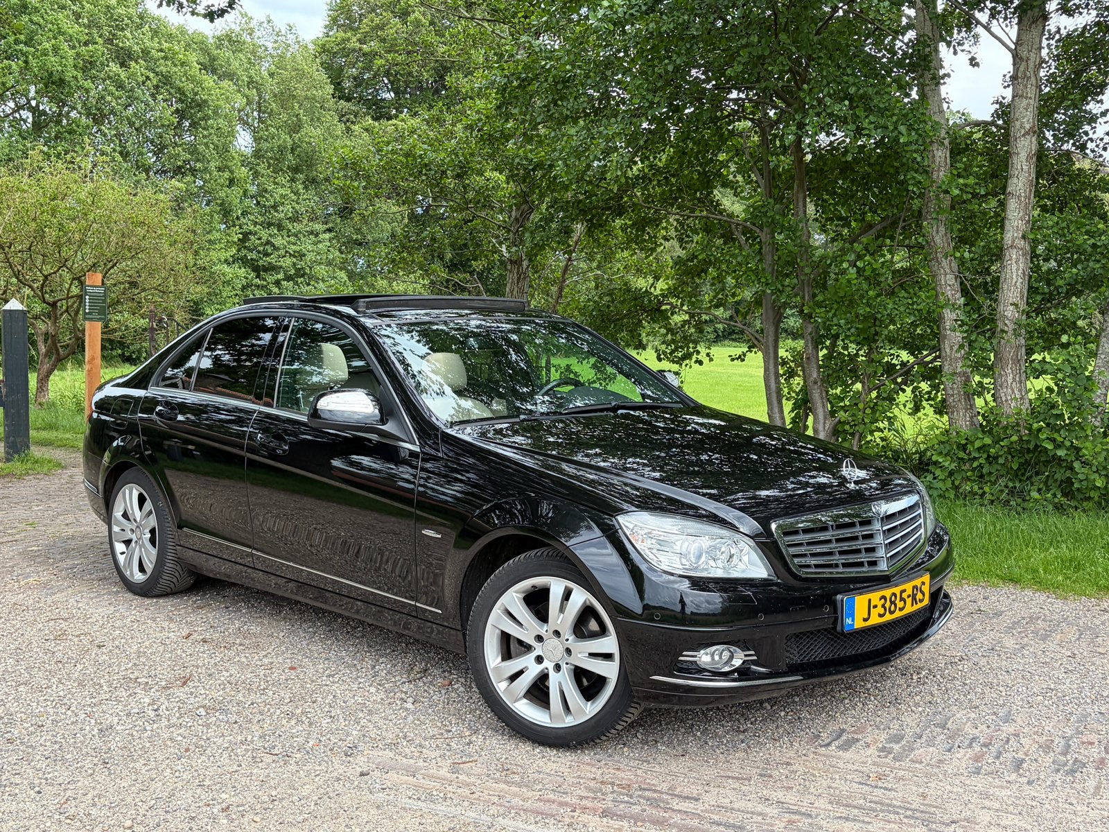 Mercedes-Benz C-Klasse 3.0 C280 Avantgarde V6, Automaat, Achterwielaandrijving, 1800 kg, Beige