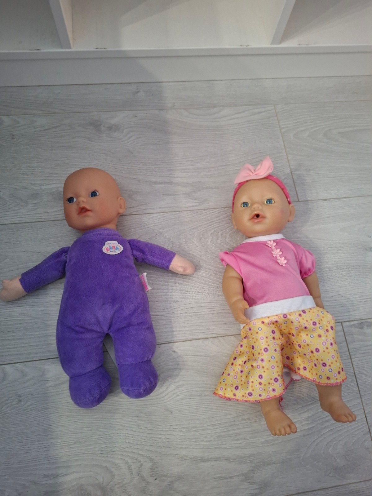 2 Baby Born poppen - zo goed als nieuw, Kinderen en Baby's, Ophalen of Verzenden, Zo goed als nieuw, Babypop