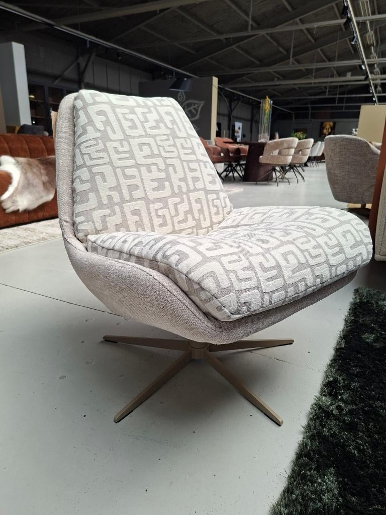 Harm draaifauteuil in stof vanaf €798, Huis en Inrichting, Fauteuils, Ophalen, Nieuw, 75 tot 100 cm, Leer