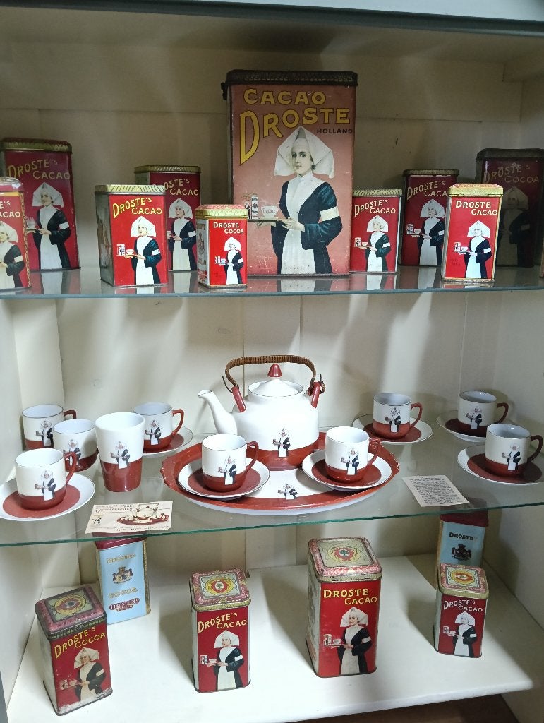 Droste / blikken / servies/droste beker/verzameling., Ophalen
