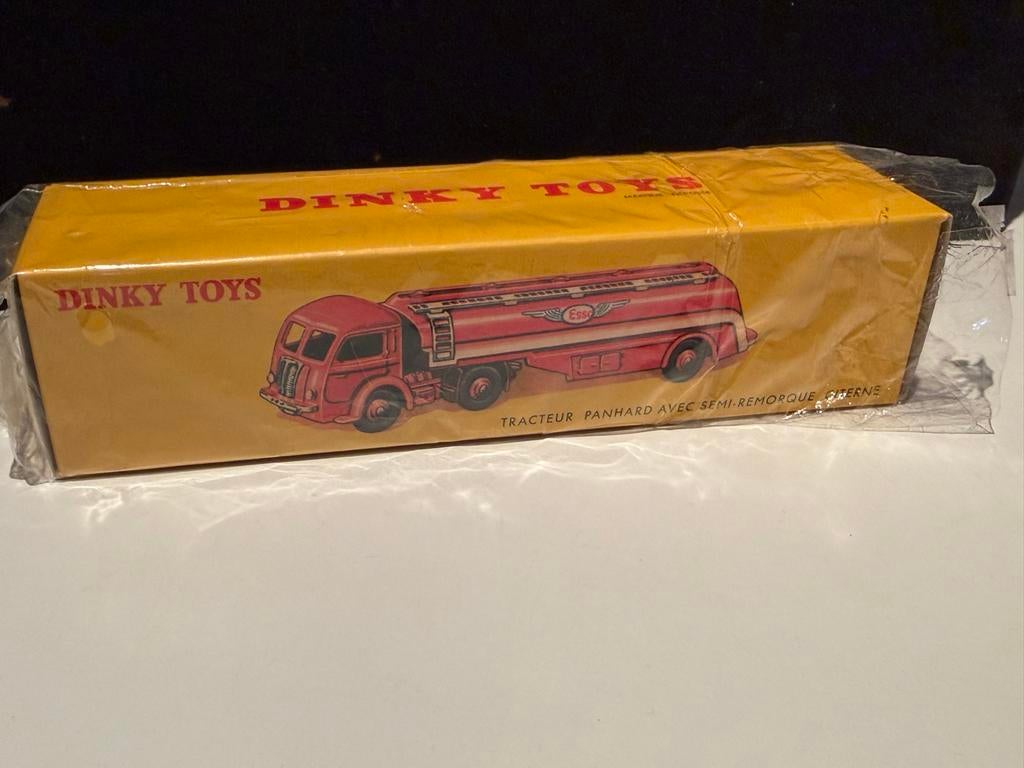 Dinky Toys 32C atlas Panhard Tankwagen Esso - Nieuw in doos, Ophalen of Verzenden, Nieuw, Overige typen, Dinky Toys