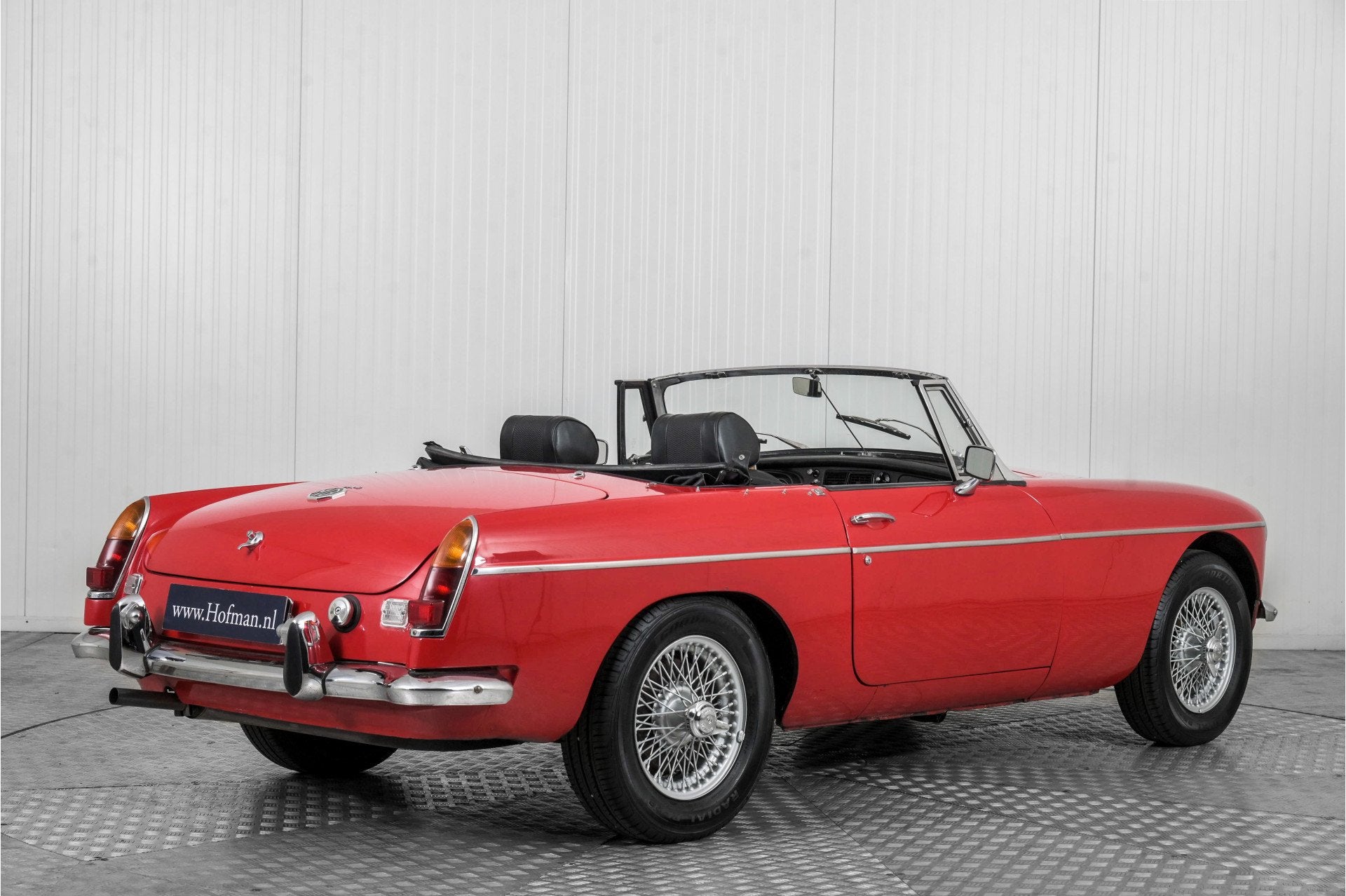 MG B MGB Spaakwielen Overdrive LPG . (bj 1973), B, Achterwielaandrijving, Gebruikt, 4 cilinders