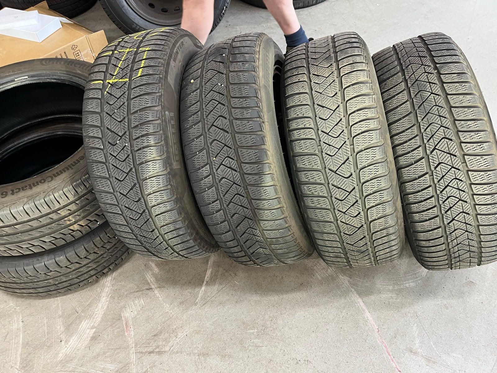 BMW X1 F48 Velgen met Pirelli Winterbanden 225/55 R17, Ophalen, Gebruikt, Banden en Velgen, 17 inch