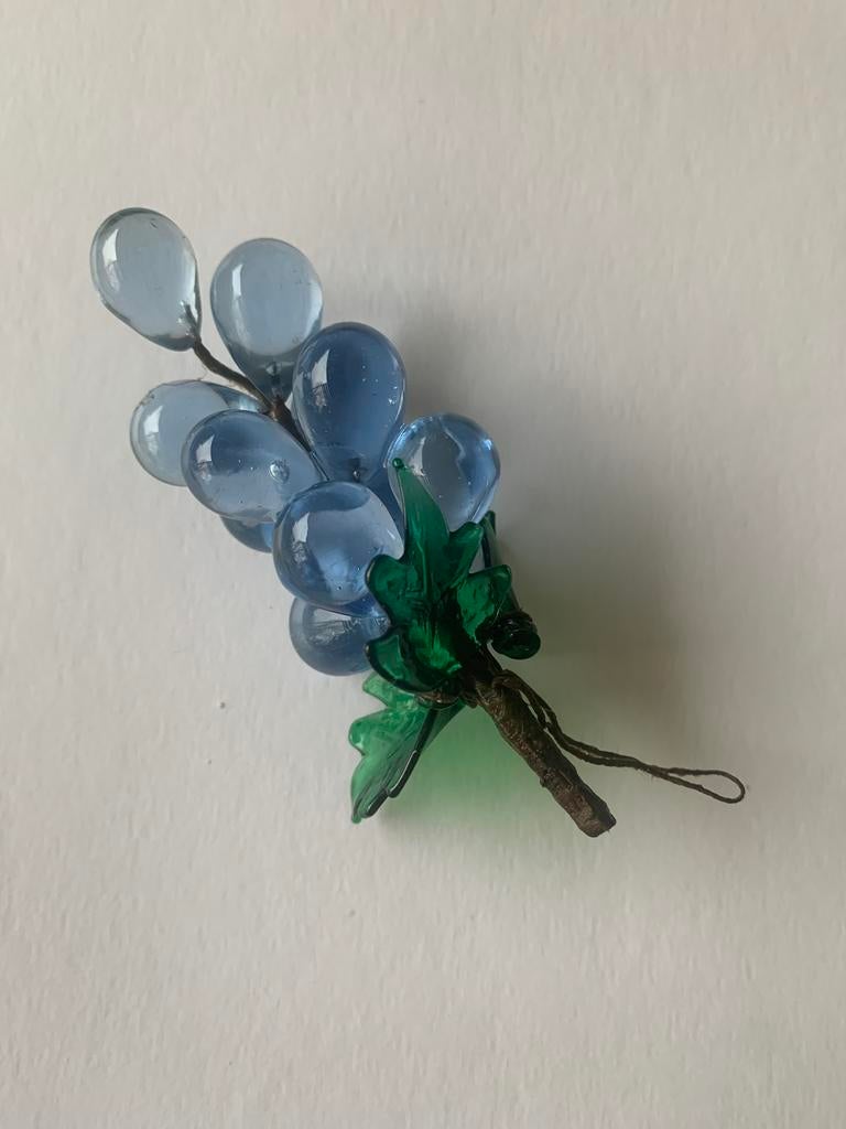 Glazen druiven tros druiven van blauw glas, Antiek en Kunst, Ophalen of Verzenden