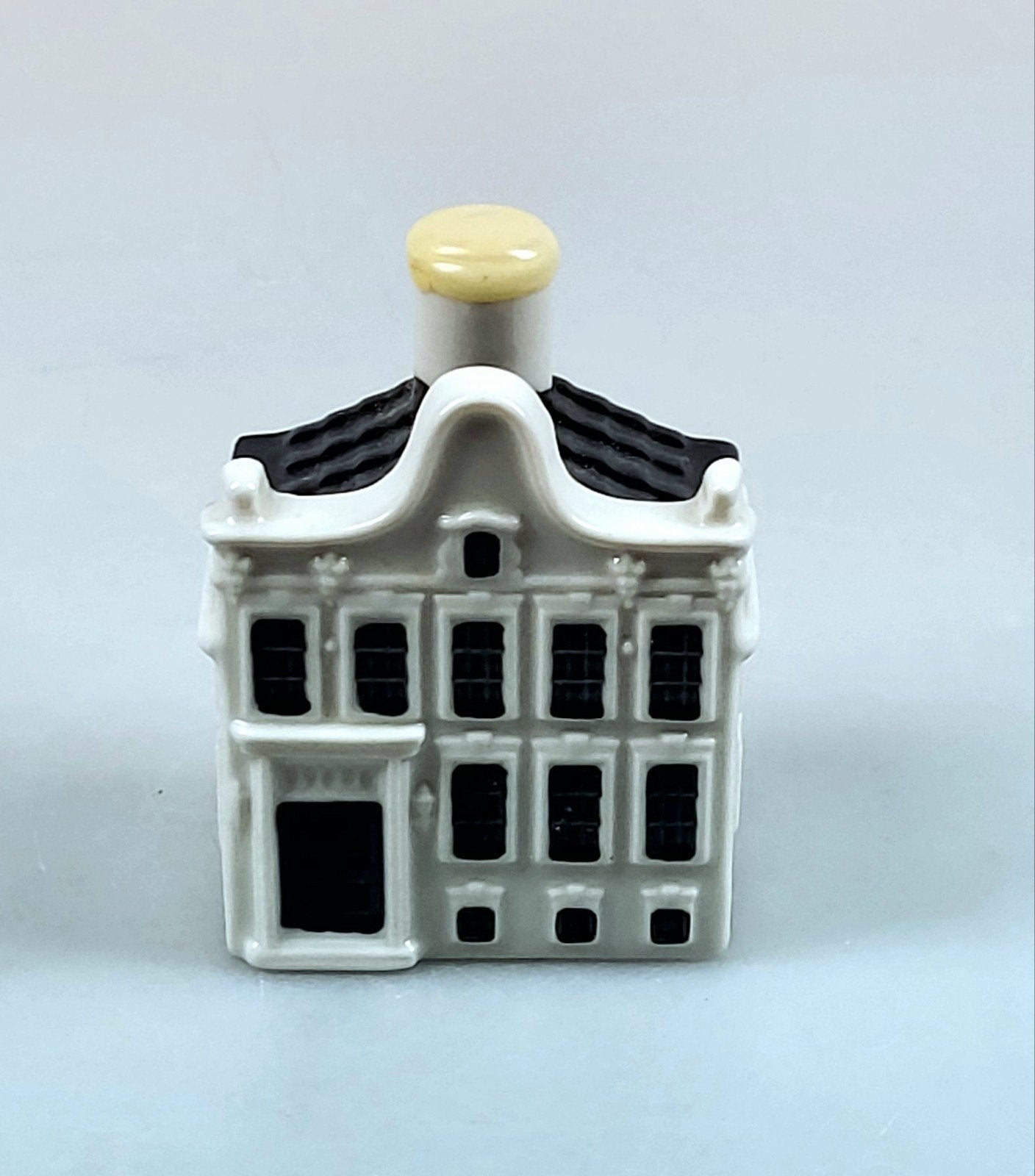 KLM huisje Bols nr. 90 - Gevuld en verzegeld, Verzamelen, KLM Huisjes, Paulus Potterstraat 14, 1071 CZ Amsterdam, Zo goed als nieuw