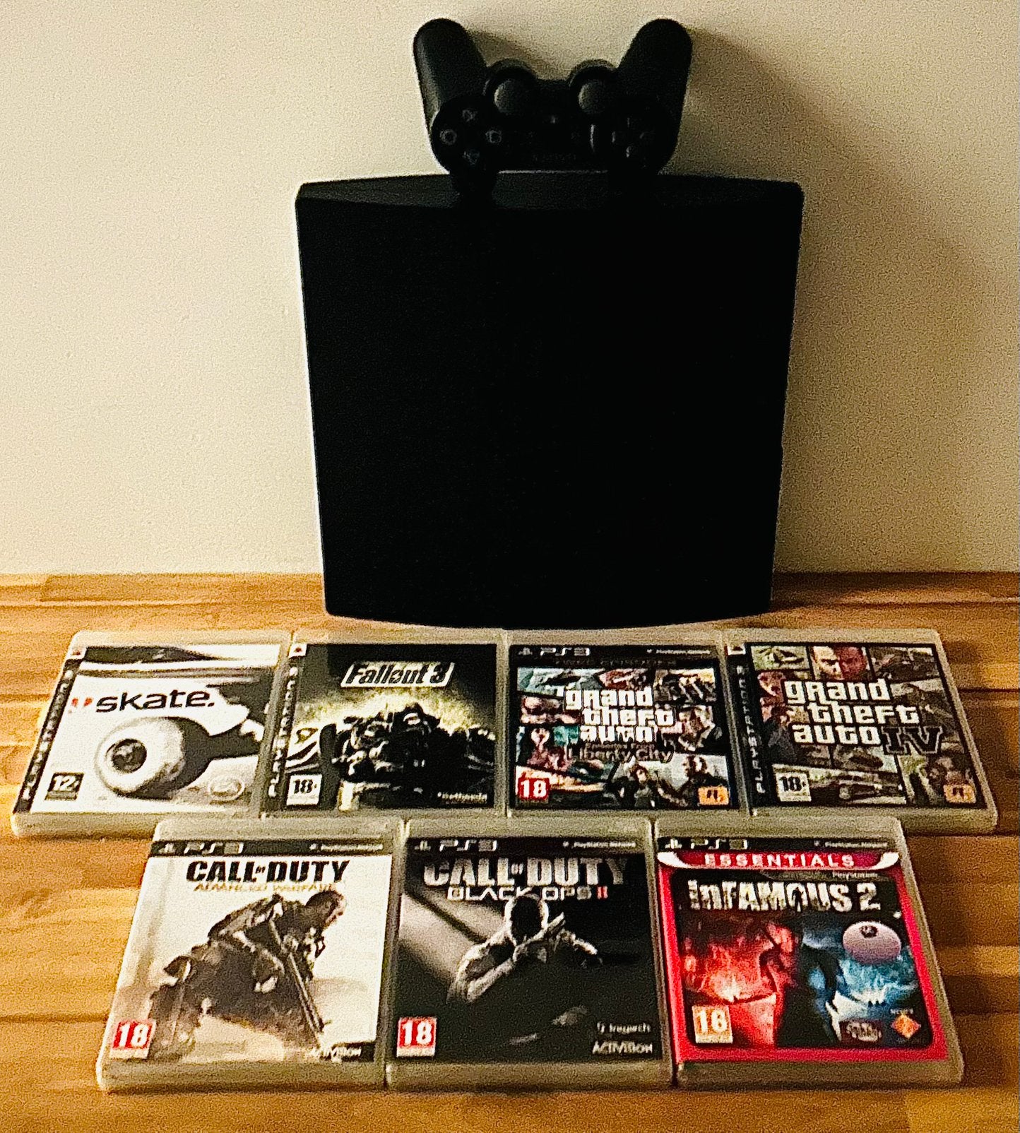 PlayStation 3 Slim, Met games, Ophalen of Verzenden, Zo goed als nieuw, Met 1 controller