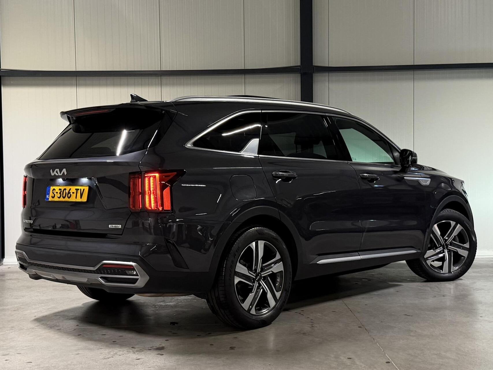 Kia Sorento 1.6 T-GDI Plug-in Hybrid 4WD ExecutiveLine 7p., Auto's, Gebruikt, Euro 6, 4 cilinders, 7 stoelen