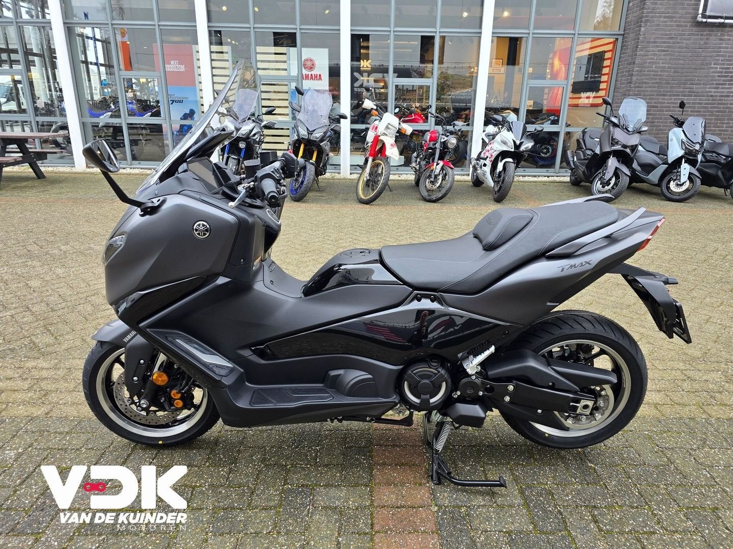 YAMAHA TMAX TECH MAX 560 (bj 2026), Motoren, Motoren | Yamaha, Scooter, Bedrijf, Onbekend, YAMAHA