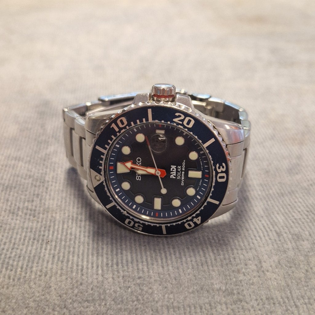 Seiko V157-0BT0 Special Edition Duikhorloge 200m, Seiko, Zo goed als nieuw, Support@seiko.com, 5-11, Akasaka 2-chome
Minato-ku, Tokyo 107-0052
Japan