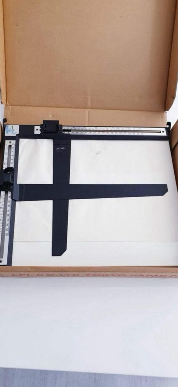 Aangeboden Easel Mask LPL, Ophalen of Verzenden, Zo goed als nieuw