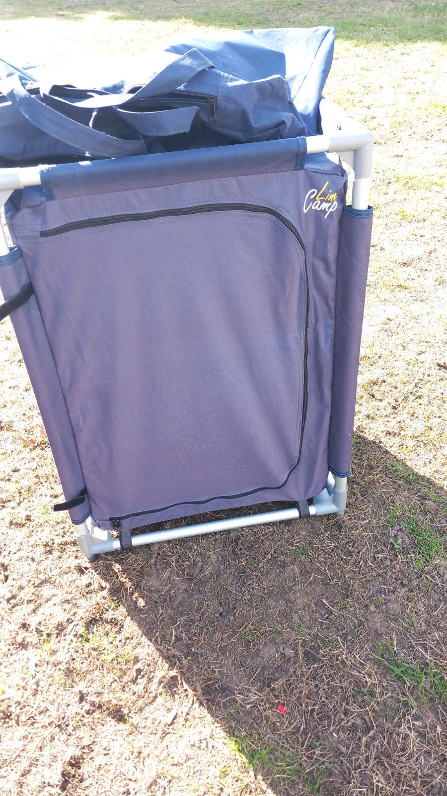 Campingkast Line Camp met 3 planken, Ophalen
