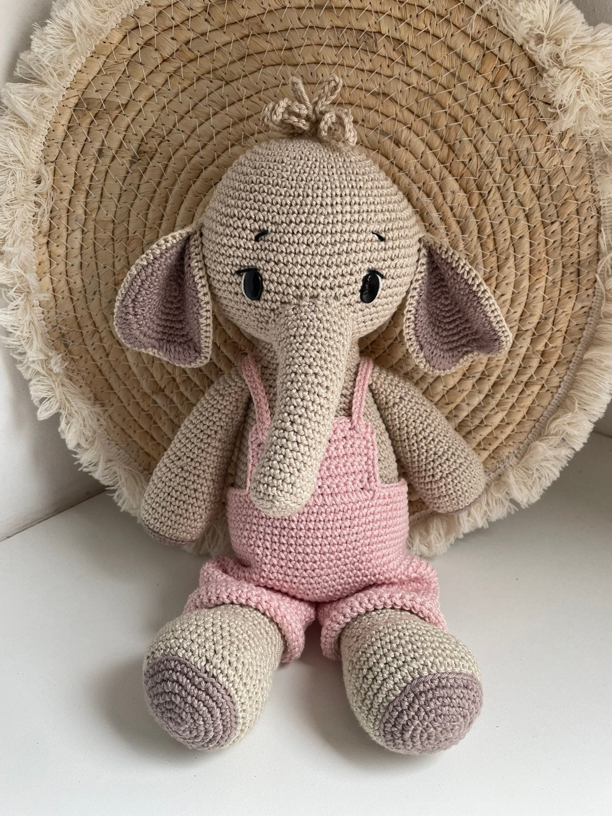 Gehaakte olifant met tuinbroek, Ophalen of Verzenden, Nieuw, Kraamcadeau