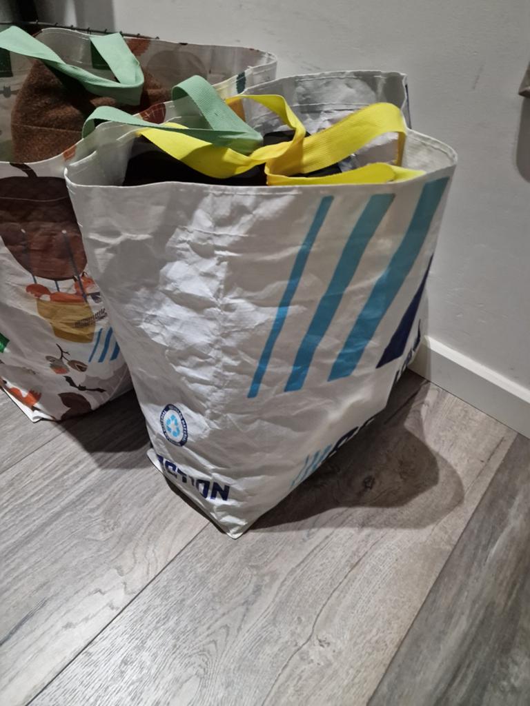 Gratis ophalen: Mooie heren- en dameskleding, Kleding | Dames, Diverse merken, Ophalen, Zo goed als nieuw
