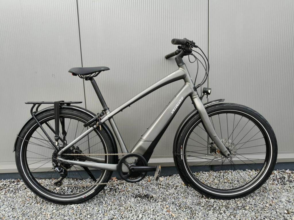 Specialized Turbo Como Disc E-bike. M/L. Middenmotor. ZGAN!, Zo goed als nieuw, 51 tot 55 cm, 50 km per accu of meer, Ophalen