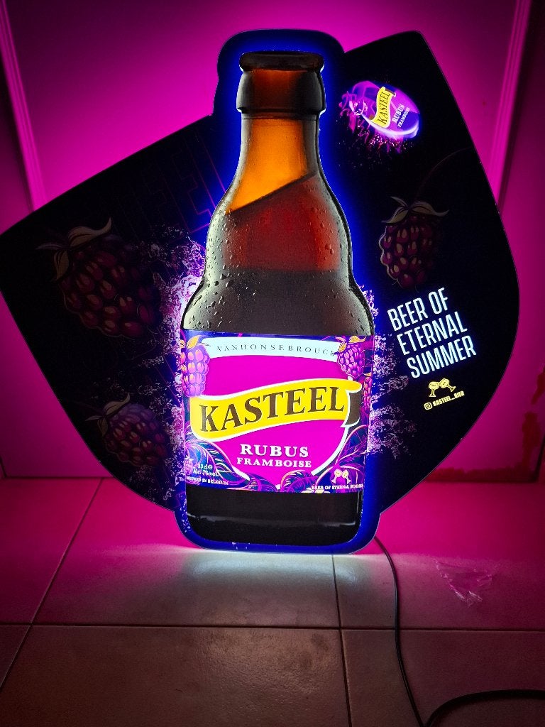 Nieuwe originele lichtreclame Kasteel bier, Verzamelen, Merken en Reclamevoorwerpen, Ophalen of Verzenden, Nieuw, Lichtbak of (neon) lamp