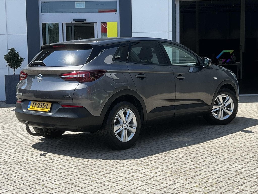 Opel Grandland X 1.2 Turbo Innovation | Automaat | Trekhaak, Auto's, Opel, Stof, Gebruikt, 1199 cc, Met garantie (alle)