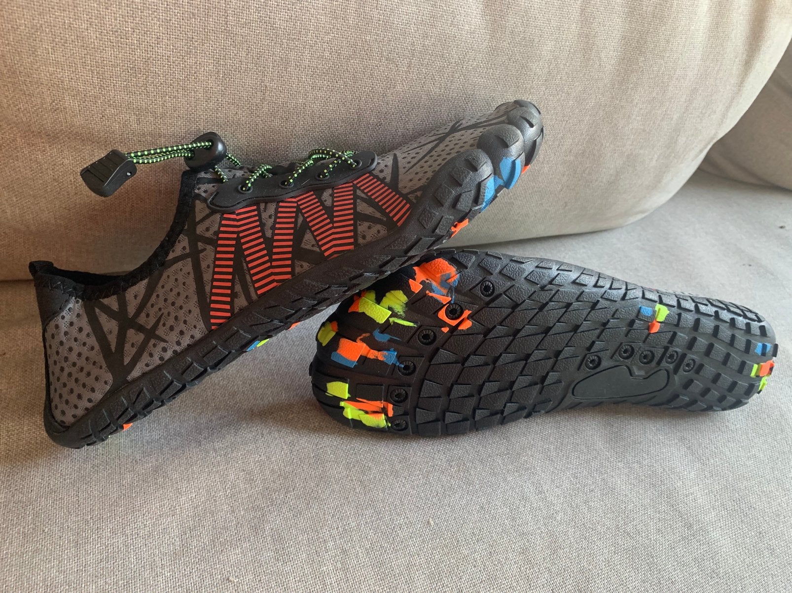 Nieuwe blote voeten watersport schoenen maat 44, Nieuw, Ophalen of Verzenden, Sportschoenen, Zwart