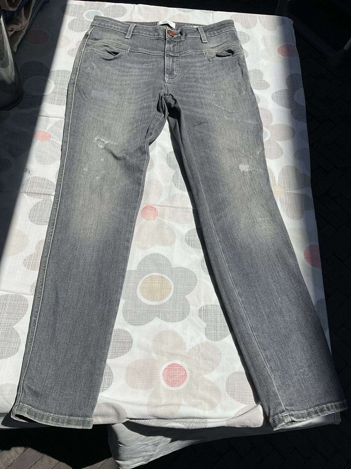 Stijlvolle grijze jeans van Closed, maat W27, Verzenden, Gedragen, Grijs, W27 (confectie 34) of kleiner