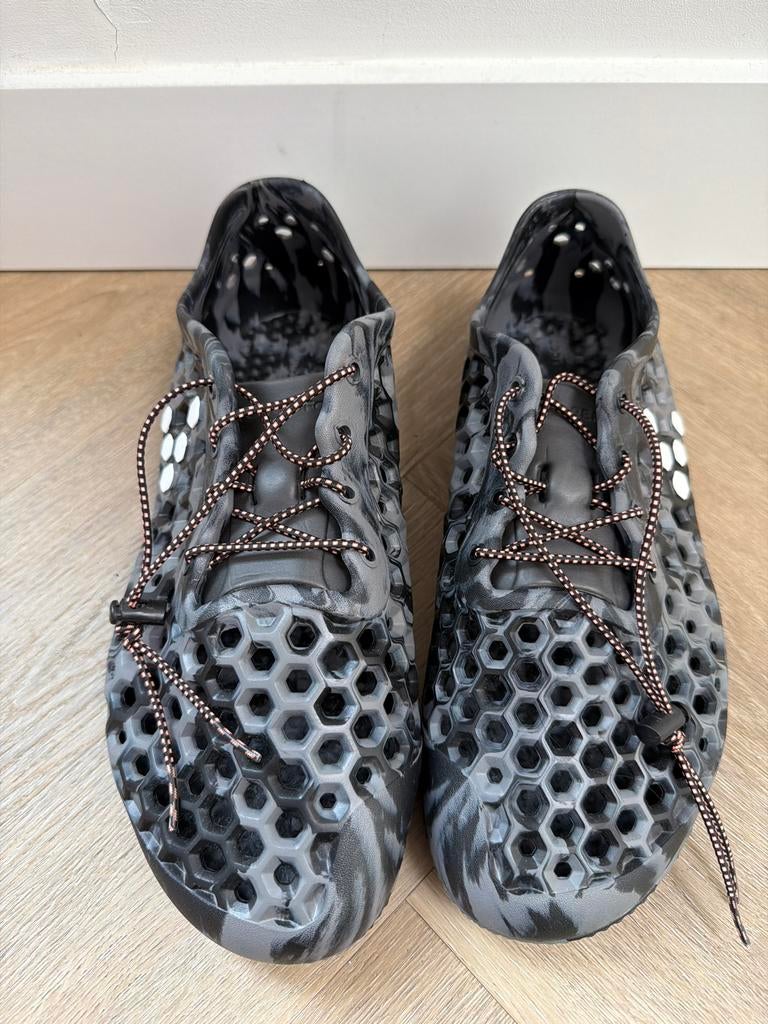 Vivobarefoot Ultra III Mens Obsidian Grey Maat 41, Ophalen of Verzenden, Zo goed als nieuw, Zwart, Sneakers of Gympen