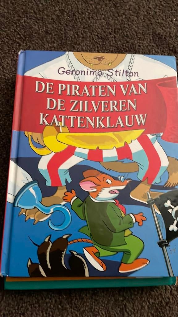 Geronimo Stilton - De piraten van de Zilveren Kattenklauw, Fictie algemeen, Geronimo Stilton, Ophalen of Verzenden, Zo goed als nieuw