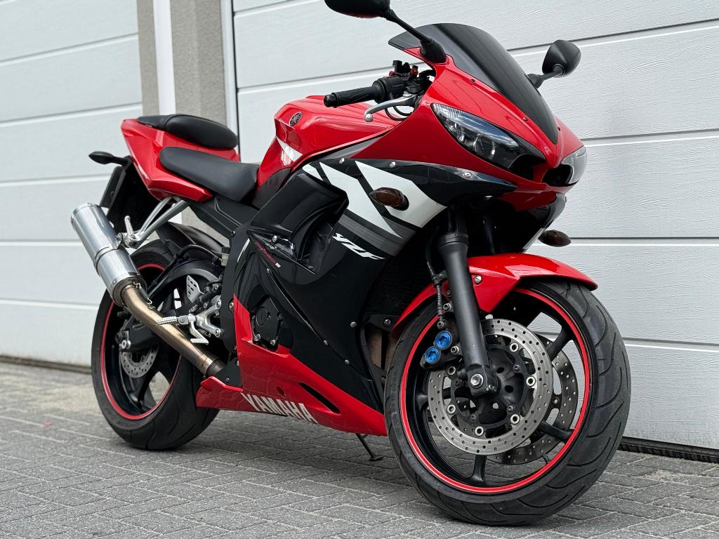 Yamaha R6 uit 2003 | SPORTUITLAAT | TELEFOONHOUDER, Motoren, Motorrijbewijs A, Super Sport, Meer dan 35 kW, Yamaha