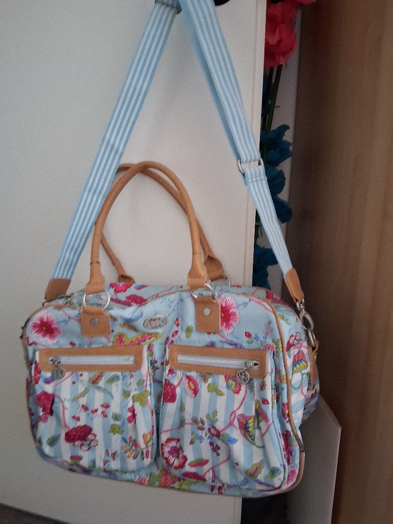 Oilily grote tas in mooie kleuren met schouderband, Sieraden, Tassen en Uiterlijk, Tassen | Schoudertassen, Ophalen of Verzenden
