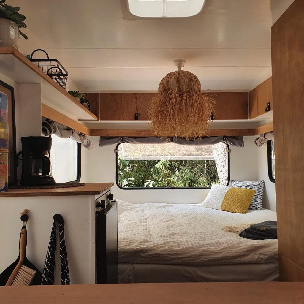 caravan Knaus Eifelland 380, Caravans en Kamperen, Rondzit, Koelkast, Particulier, 500 - 750 kg