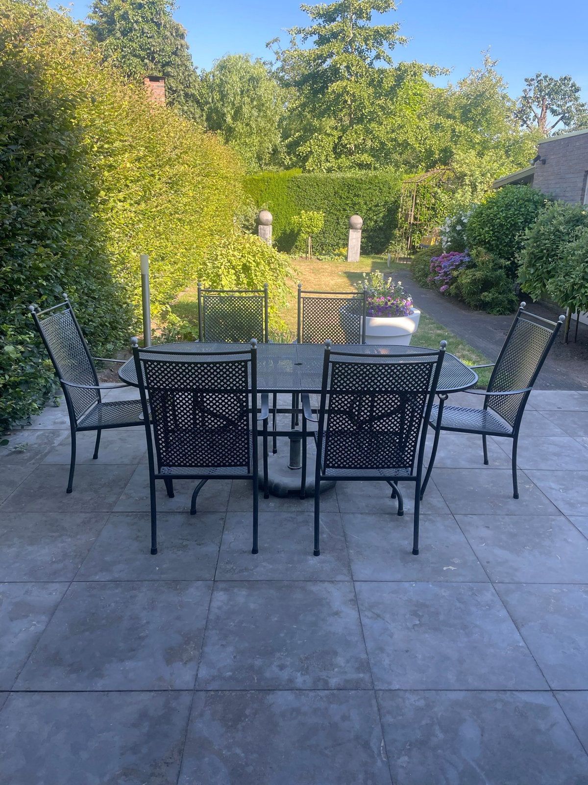 Metalen tuinset met 6 stoelen - Goede staat, Tuin en Terras, Tuinsets en Loungesets, Ophalen, Overige materialen, Gebruikt, Eettafel