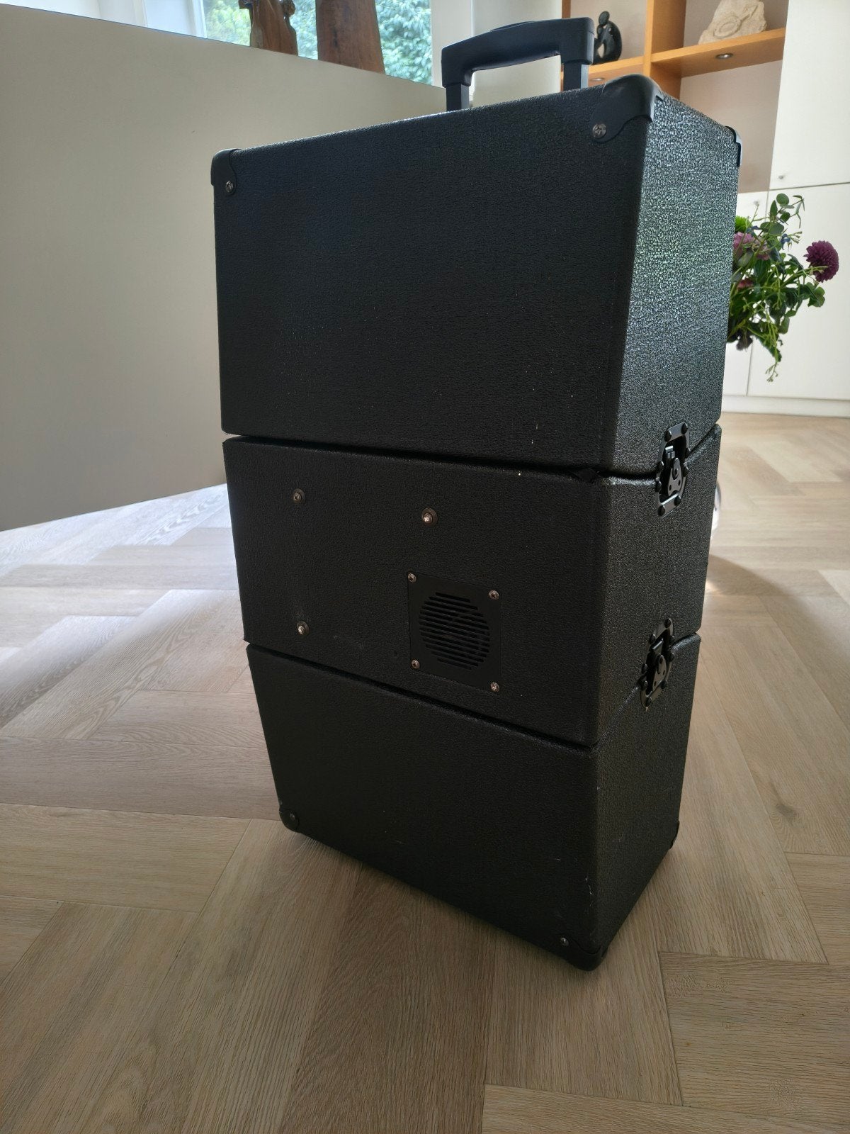 Skytec Disco-Mobil Stereo Powered Mixer met speakers, Ophalen, Gebruikt, Minder dan 5 kanalen, Microfooningang