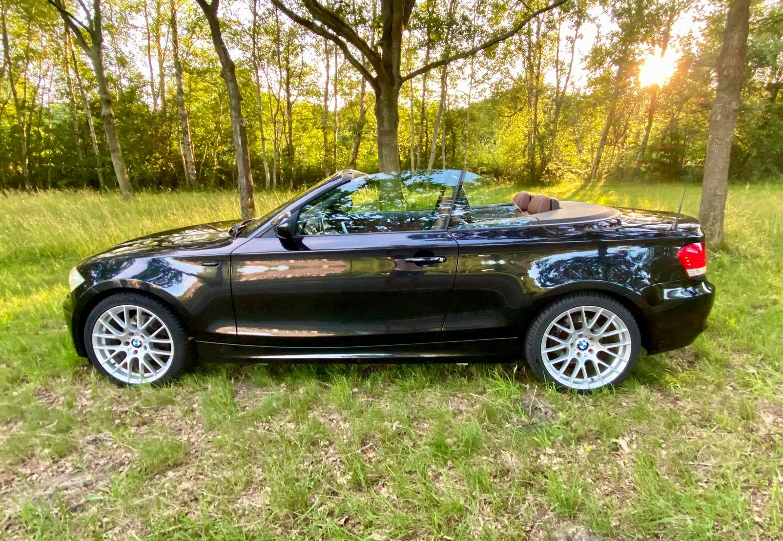 BMW 1-Serie 2.0 120I Cabrio AUT 2010 Zwart, Achterwielaandrijving, 1995 cc, 680 kg, 4 cilinders