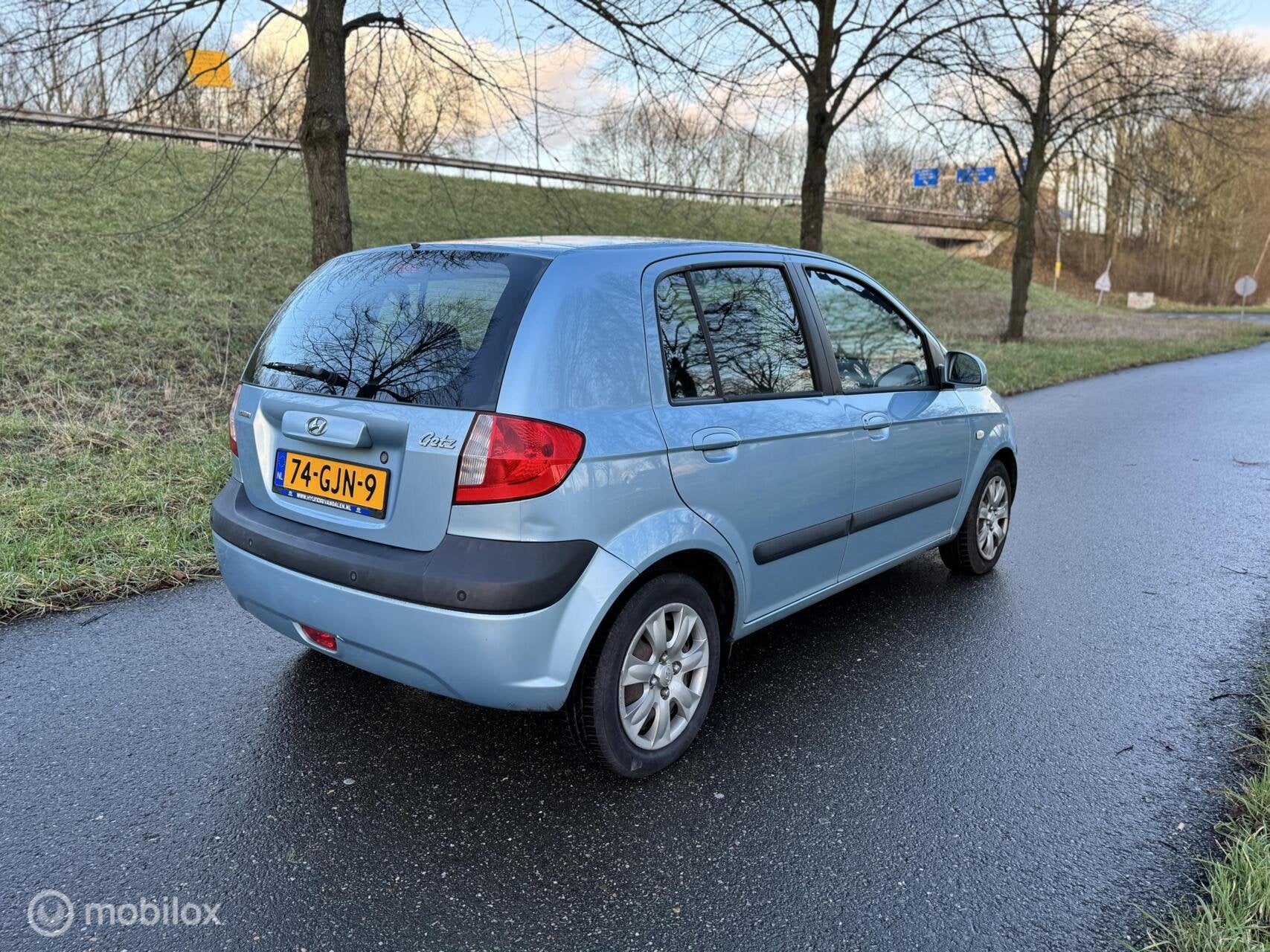 Hyundai Getz 1.4i Active Joy*APK 01/27*PARKEERSENSOR*AIRCO, Auto's, Hyundai, Zwart, 4 cilinders, Blauw, Origineel Nederlands