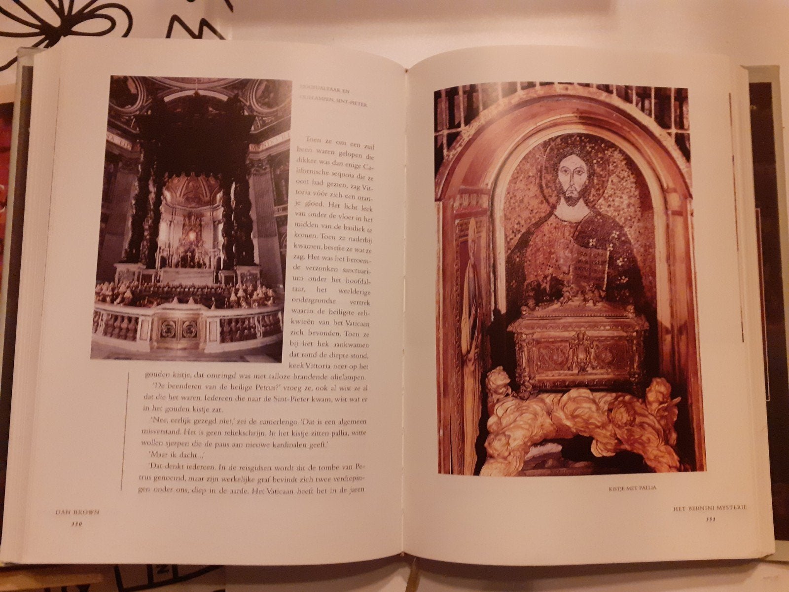 Het Bernini Mysterie - Luxe Geïllustreerde Editie, Ophalen of Verzenden, Zo goed als nieuw, Dan Brown