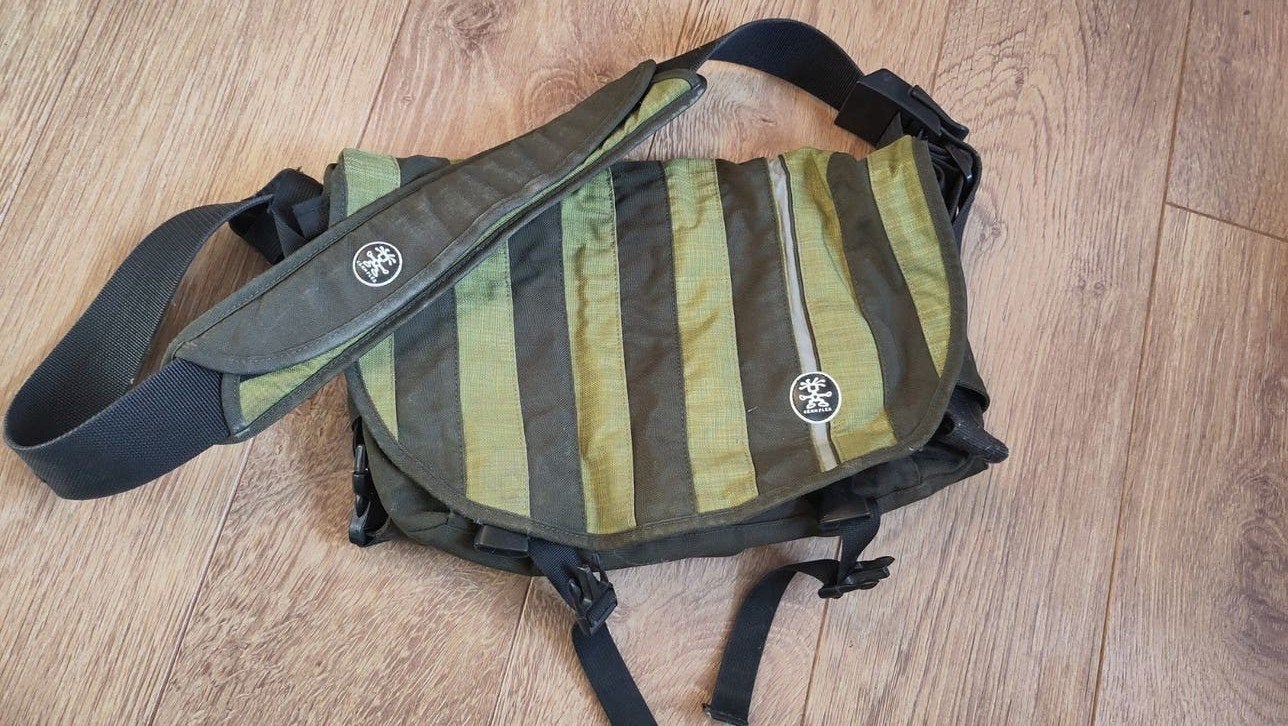 Crumpler Dinky Di Messenger Bag - licht- en donker Groen, Ophalen of Verzenden, Gebruikt, Groen, Overige merken