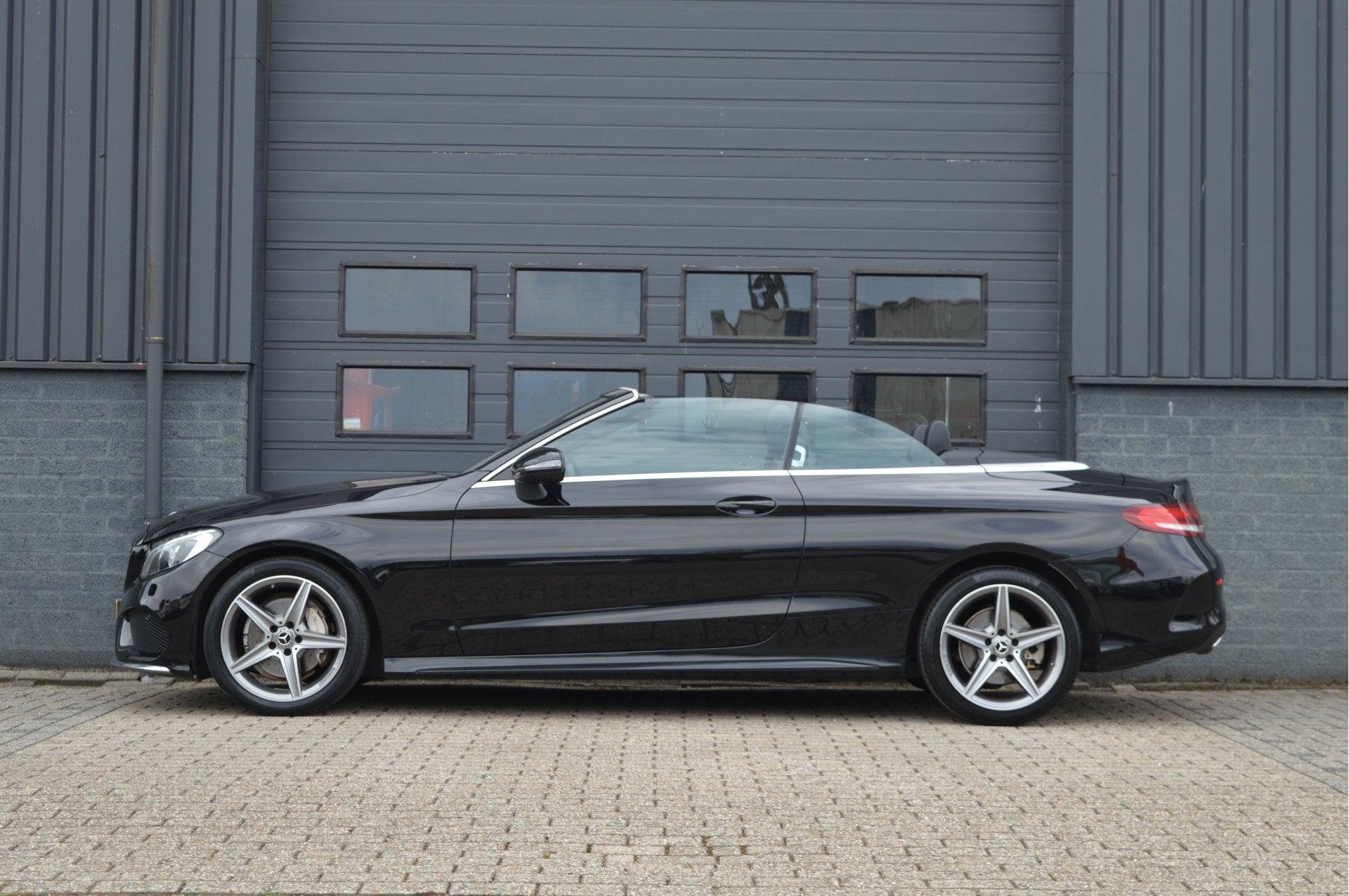 Mercedes-Benz C-Klasse Cabrio 180 Ambition | AMG | CAMERA |, Automaat, Achterwielaandrijving, 4 stoelen, Bedrijf