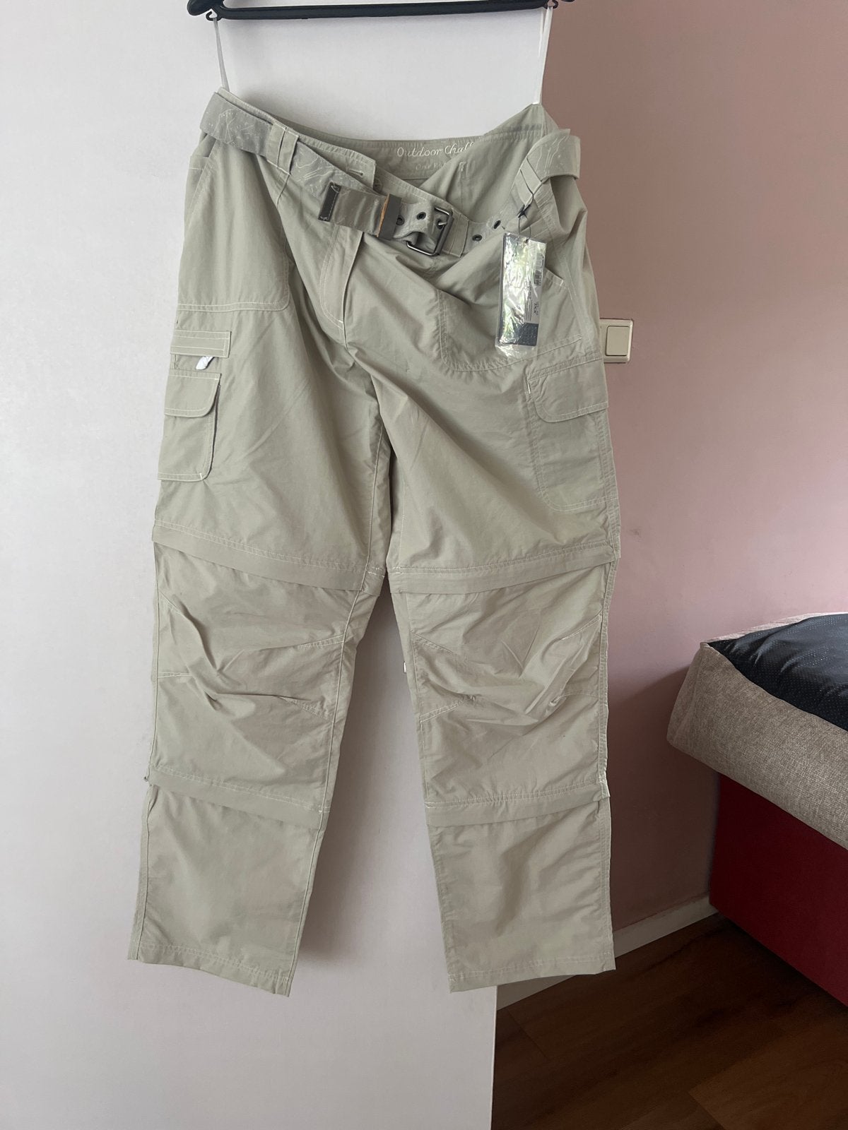 Gloednieuwe afritsbroek dames, incl. riem en kaartje, Ophalen, Beige, Maat 42/44 (L), Nieuw