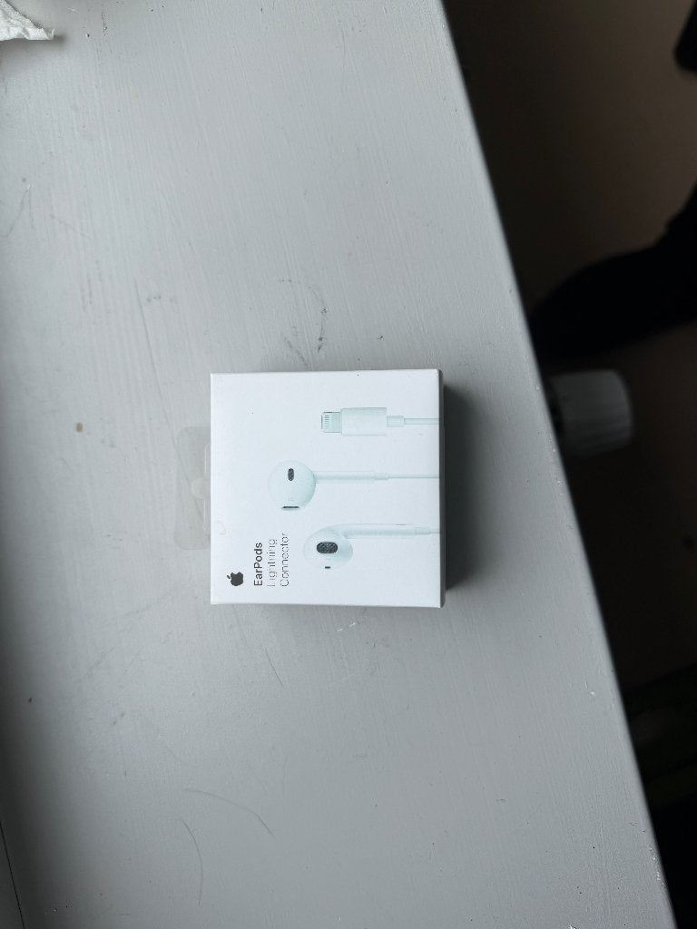 Apple EarPods met Lightning-connector, nieuw en verzegeld, Ophalen, Nieuw, Apple, In oorschelp (earbud)