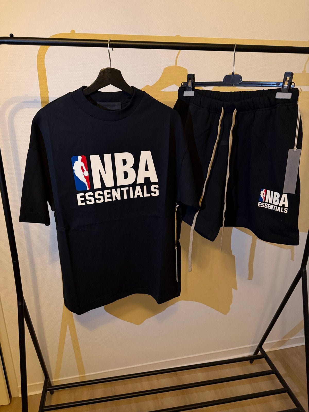 Essentials Fear of God NBA Black/White set - Nieuw, Ophalen of Verzenden, Nieuw, Overige maten, Zwart