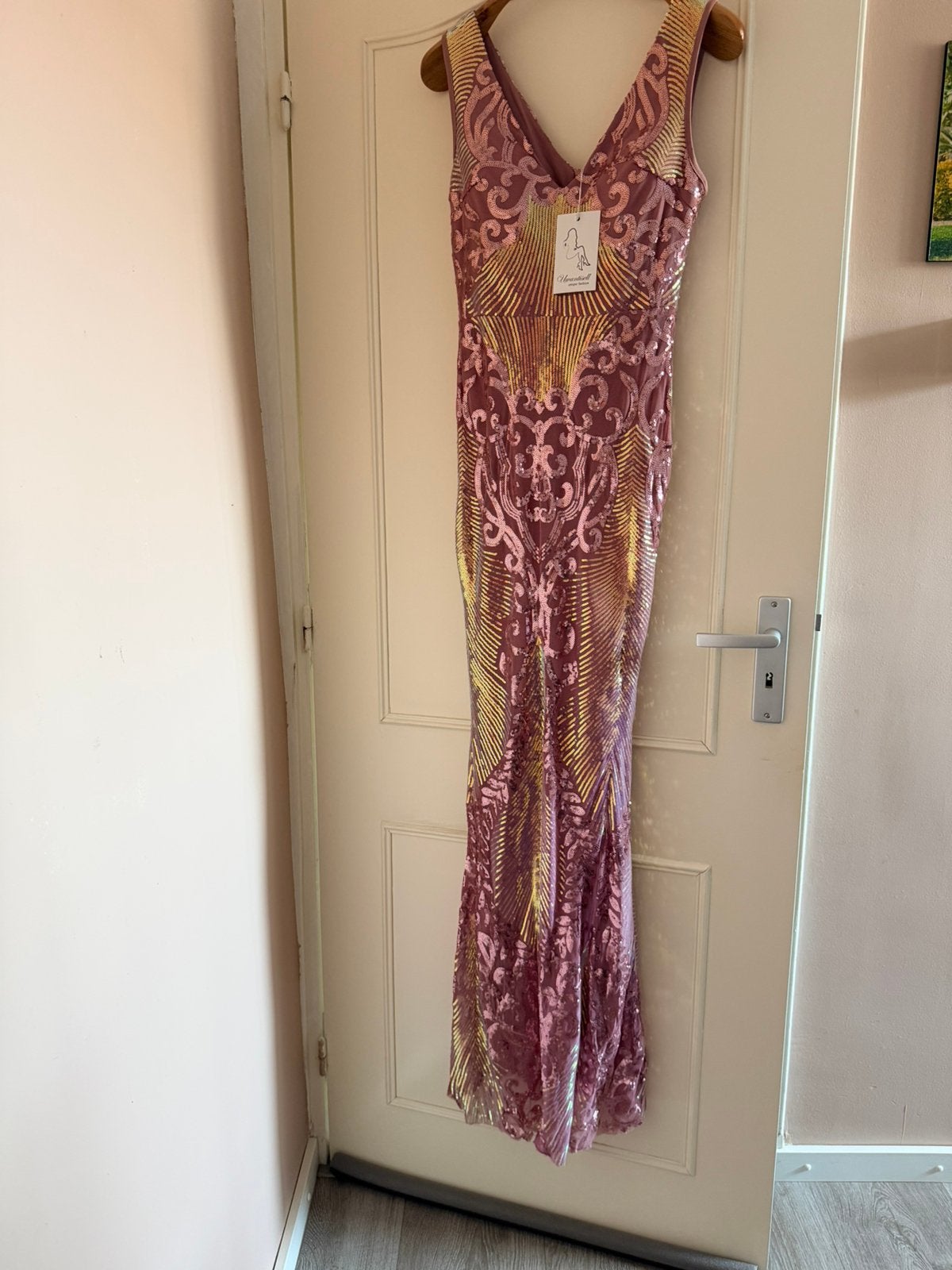 Gala jurk maat s/m NIEUW MET PRIJSKAARTJE, Ophalen of Verzenden, Zo goed als nieuw, Zwart, Onder de knie