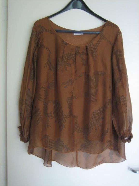Prachtige Italiaanse bruine zijden blouse 38-44 SNAZZEYS, Kleding | Dames, Verzenden, Nieuw, Maat 42/44 (L), Bruin