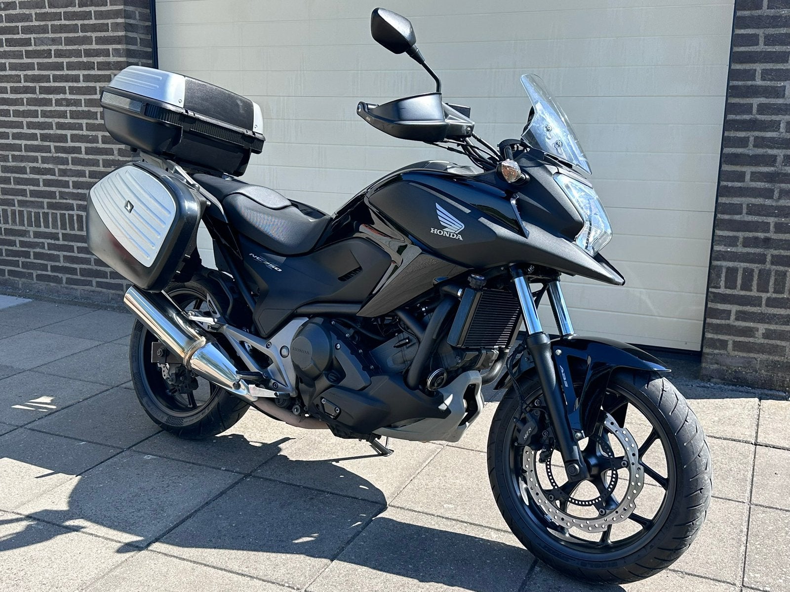 Honda NC750X dct full black, Motoren, Motoren | Honda, 750 cc, 2 cilinders, Occasion, Motorrijbewijs A