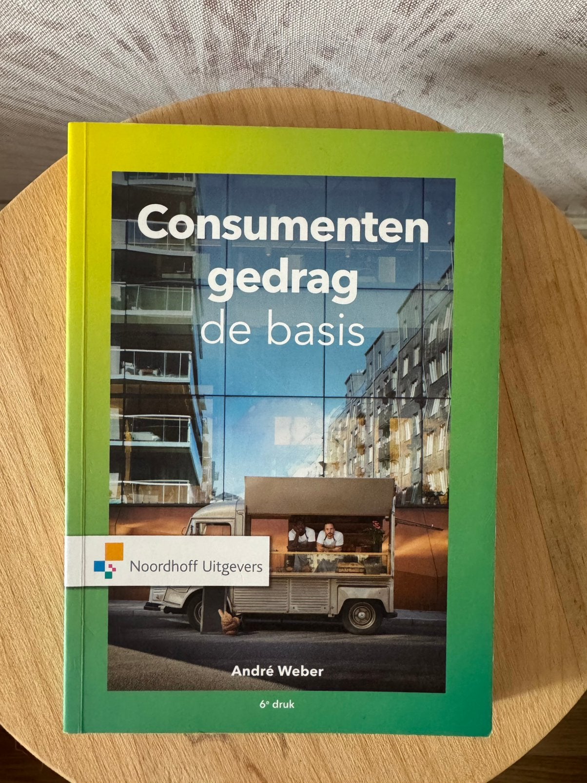 Studieboek ‘Consumentengedrag, de basis’ (6e druk), Boeken, Ophalen of Verzenden, Zo goed als nieuw, Economie en Marketing