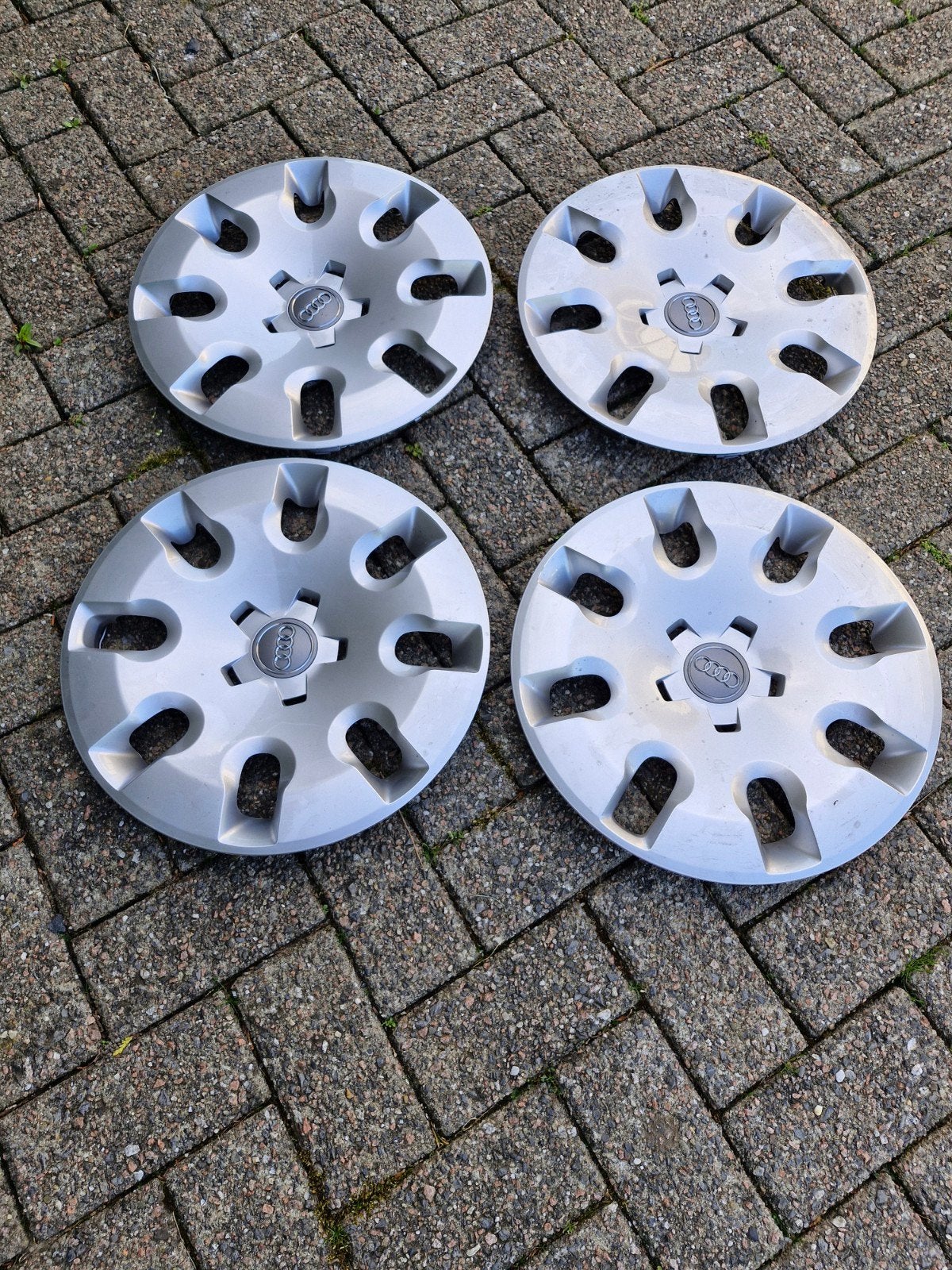 Wieldoppen Audi 15 inch, Gebruikt, Ophalen of Verzenden