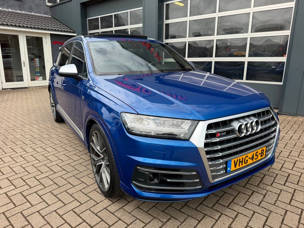 Audi Q7 SQ7 4.0 TDI SQ7 quattro / Pano / Night Vison / AWS /, Auto's, Bestelauto's, 435 pk, Gebruikt, Blauw, Bedrijf