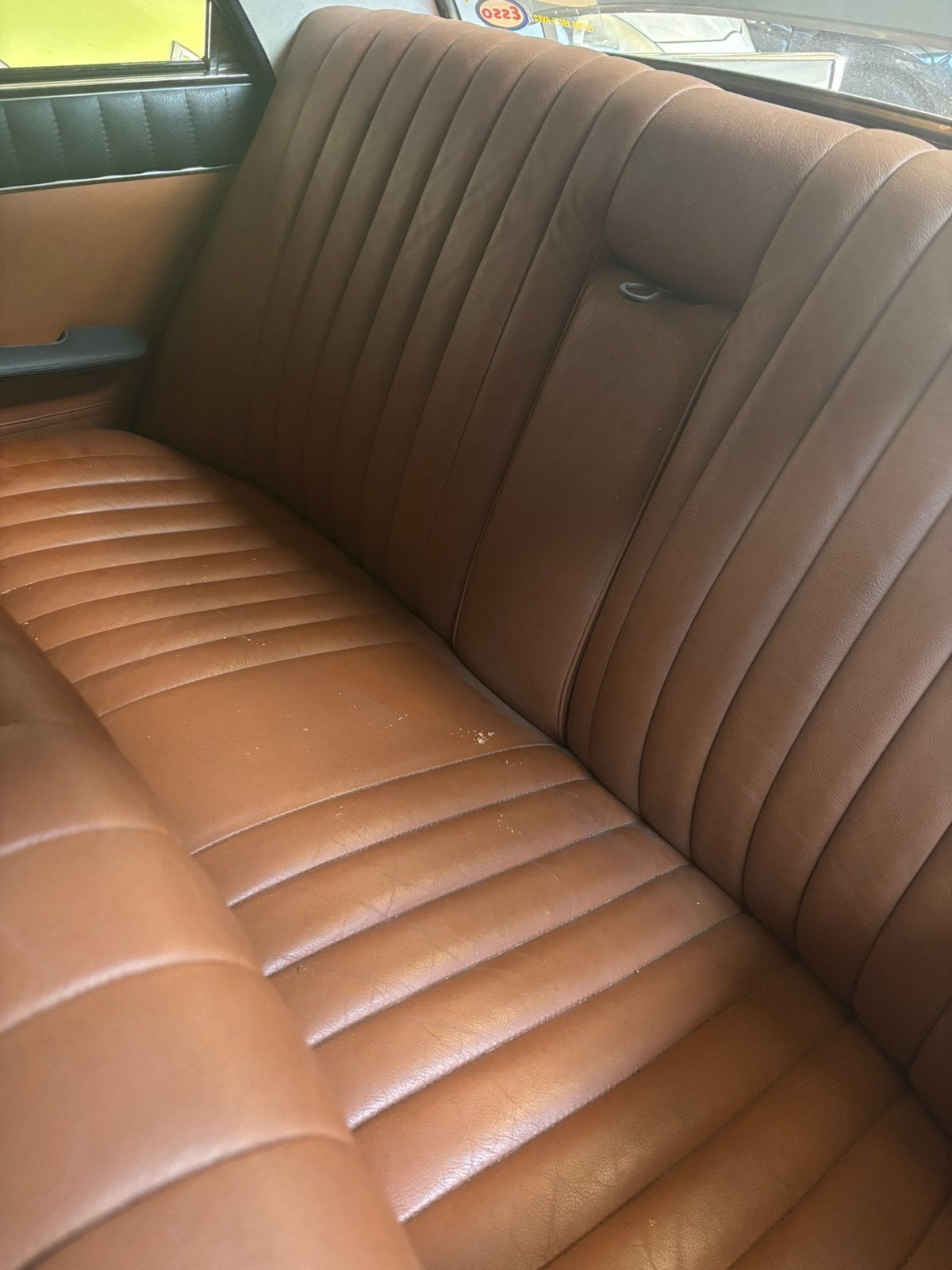 Peugeot 404 SL Automatique uit 1968, foto 9