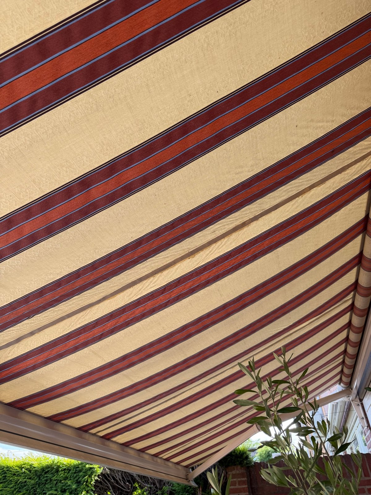 Zonnescherm /luifel  550x240 cm - Beige/Rood gestreept, Gebruikt, 450 cm of meer, Ophalen of Verzenden, 150 tot 300 cm