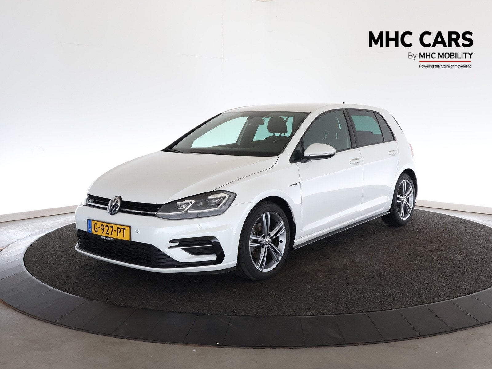 Volkswagen Golf 1.5 TSI Highline Business R (bj 2019), Automaat, 4 cilinders, 150 pk, Leder en Stof
