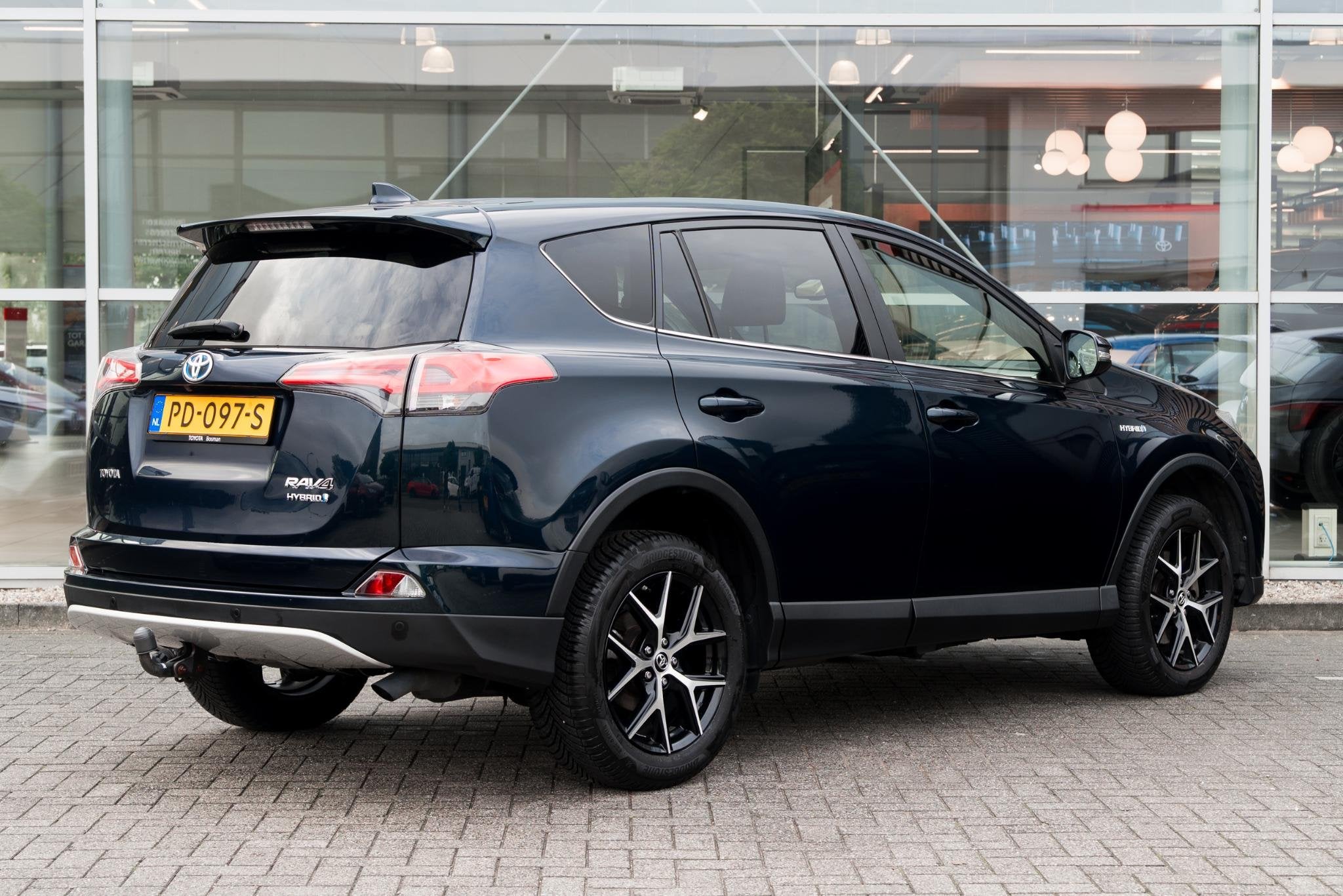 Toyota RAV4 2.5 Hybrid Style, Auto's, Gebruikt, Euro 6, Zwart, Origineel Nederlands