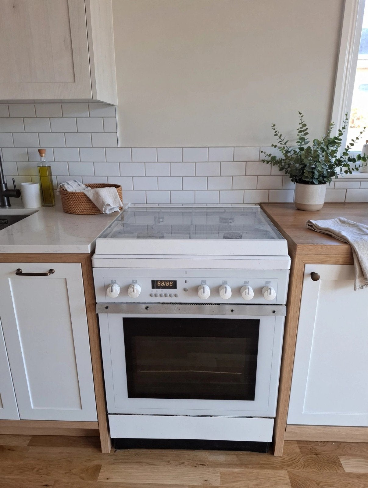 Etna Gasfornuis 4 pits met oven kan bezorgen en aansluiten, Gebruikt, Grill, Gas, Vrijstaand