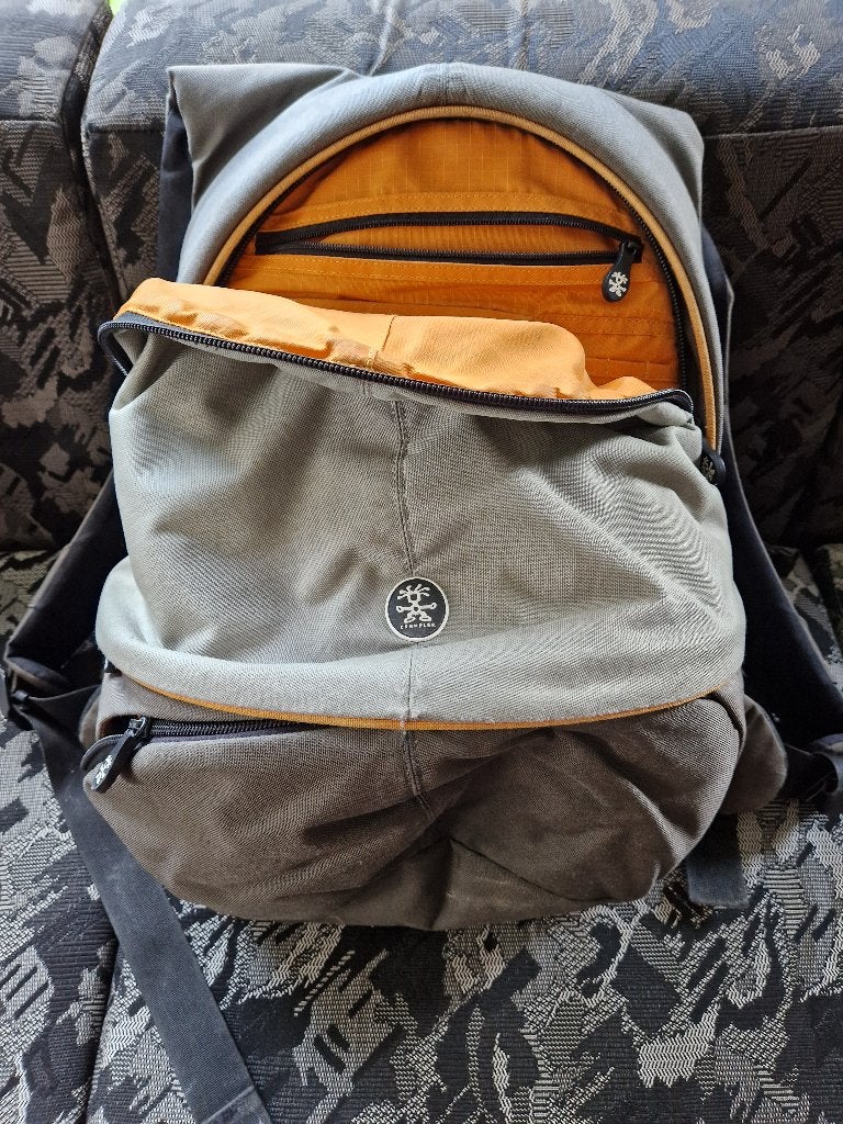 fototas Crumpler, Gebruikt, Rugtas, Laptopvak, Grijs